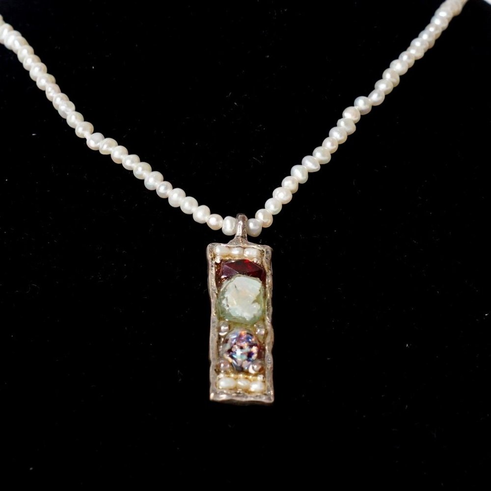 Pearl Necklace with Silver and Roman Glass
